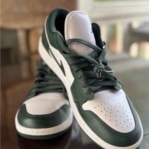 Nike Air Jordan 1 DC0774-113 Low Forest Green White Women Sz 9 Leather Street
